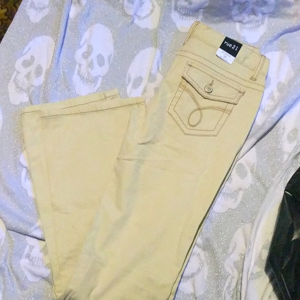 Pants - Picture 2 of 4